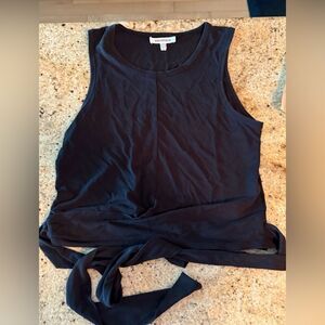 Good American top with tie up crop shirt